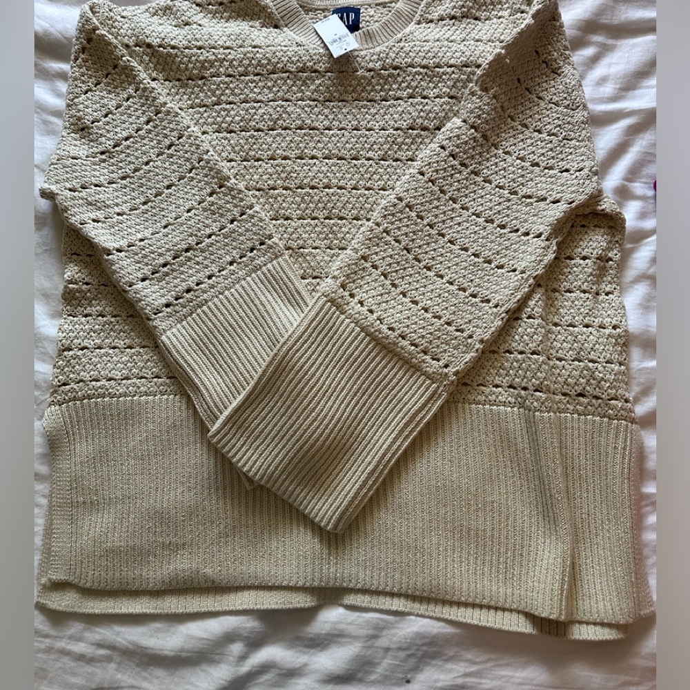 NWT Ladies Gap Crochet Sweater